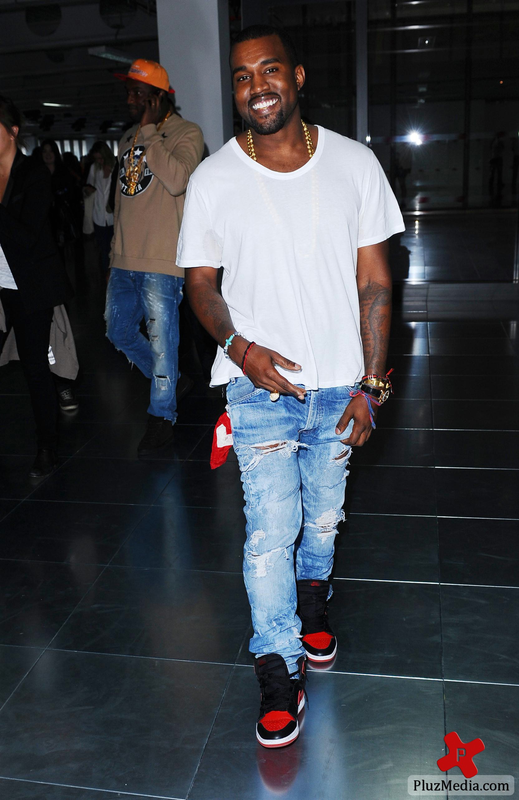 Kanye West - London Fashion Week Spring Summer 2012 - Christopher Kane - Front Row | Picture 81750